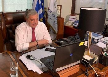Τηλεδιάσκεψη Πατούλη - αντιπεριφερειαρχών για ενίσχυση του δικτύου κοινωνικής προστασίας