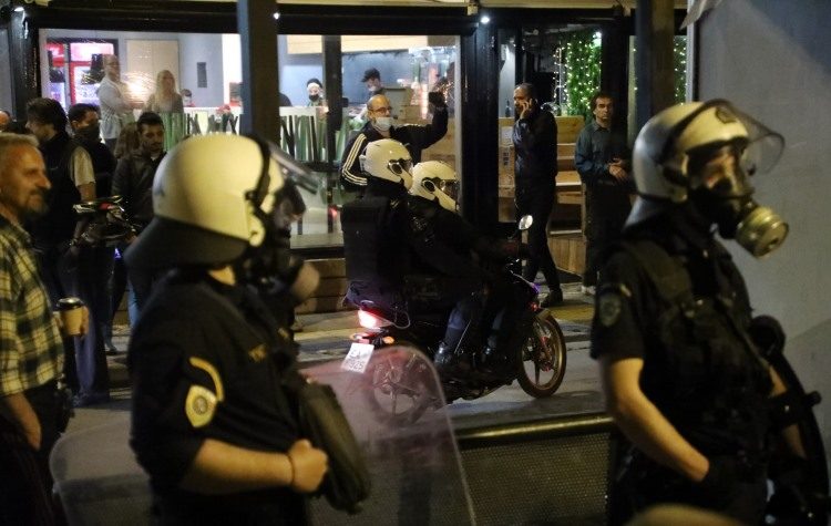Παρέμβαση της ΕΝΕΒΑΠ για πλατεία Άι Γιάννη και καταστήματα εστίασης