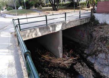 Καθαρισμός στο ρέμα του Ποδονίφτη από τον Δήμο