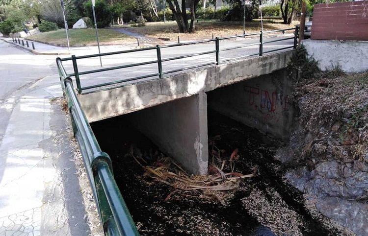 Καθαρισμός στο ρέμα του Ποδονίφτη από τον Δήμο