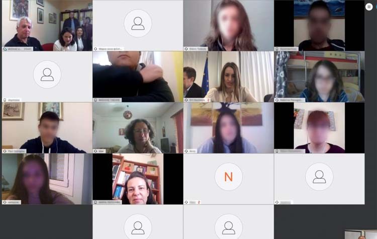 Παιδεία: Διχάζουν οι κάμερες