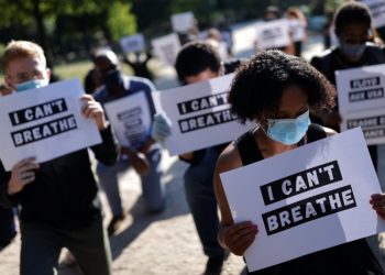 Παρέμβαση συμπαράστασης στον αμερικανικό λαό και τη νεολαία