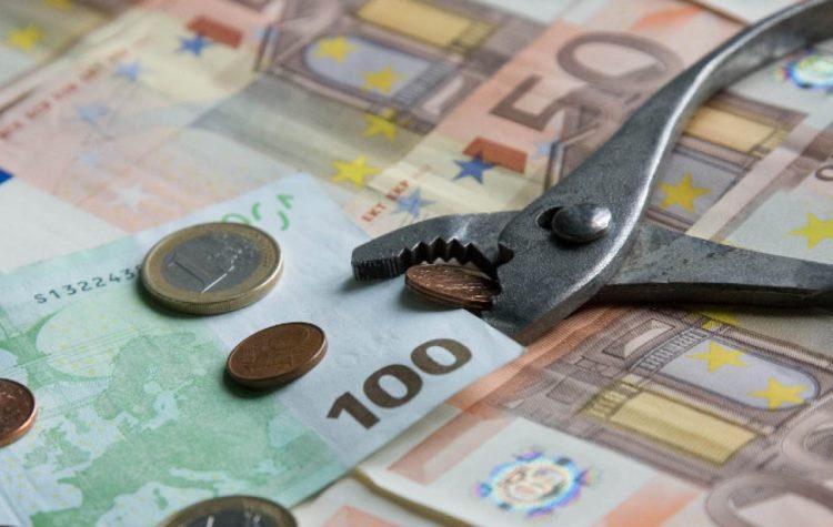 Aίτημα πέντε δημάρχων για διατήρηση των Σχολικών Επιτροπών