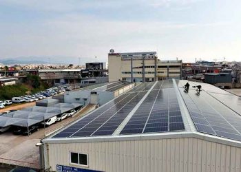 Η Nissan Νικ. Ι. Θεοχαράκης Α.Ε. επενδύει στην πράσινη ενέργεια