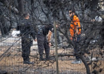Έφοδος ανακριτή στο Συντονιστικό της Πυροσβεστικής - Στα χέρια του στοιχεία για το Μάτι