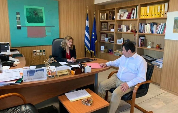 Συνάντηση Τ. Μαυρίδη με τη γ. γ. του υπουργείου Παιδείας Αναστασία Γκίκα