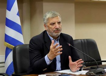 Η ΕΝΠΕ μοιράζει 140.000 μάσκες σε γιατρούς και νοσηλευτές της χώρας