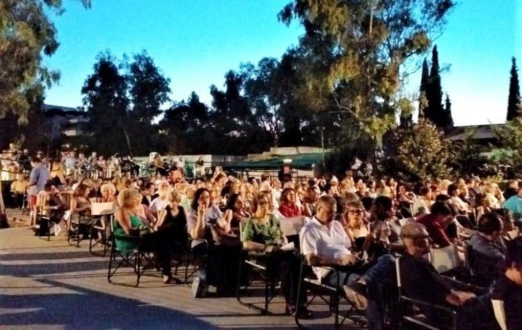 Το «μετέωρο βήμα» ενός… σινεμά