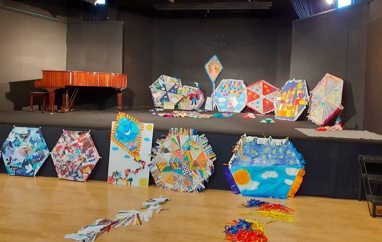 Εύσημα σε μικρούς καλλιτέχνες για τις δημιουργίες τους