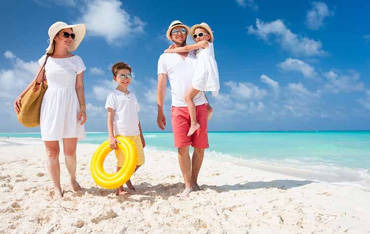 Η ψυχολογική αξία των διακοπών για τα παιδιά και τους ενήλικες