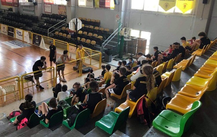 Γ.Σ. Αμαρουσίου: Η Άρτεμις Σπανού δίπλα στους νεαρούς αθλητές