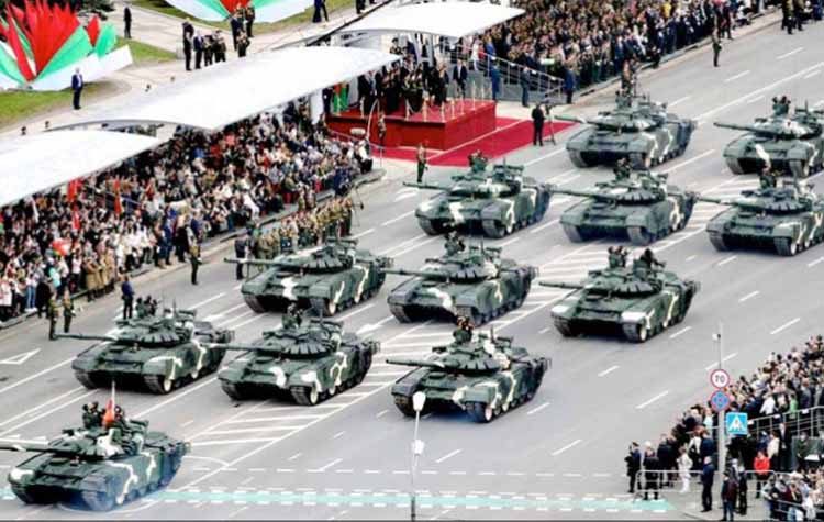 Παρέλαση ενάντια στον… ιό του φασισμού