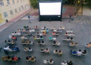 Τα ΚΑΠΗ του Δήμου δίνουν ραντεβού στο σινεμά