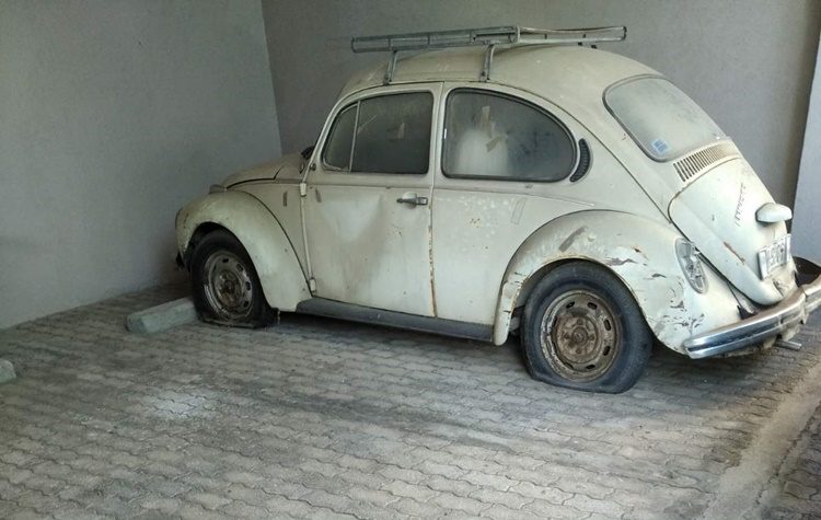 Παρέμβαση του Συνηγόρου του πολίτη για τα οχήματα στο Ηλιακό Χωριό