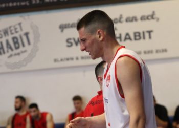 Πανερυθραϊκός: Συνεχίζει με τα «ερυθρόλευκα» ο Παναγιώτης Στάθης