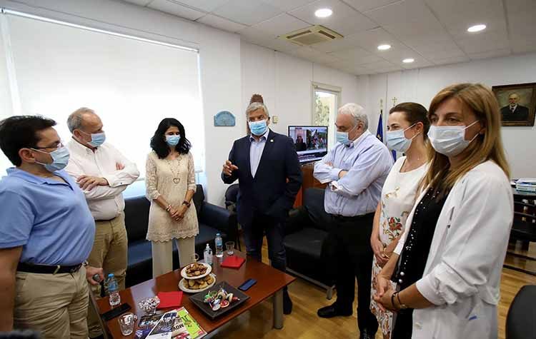 Επίσκεψη Πατούλη στο Σισμανόγλειο για την εγκατάσταση τριών ψηφιακών μηχανημάτων