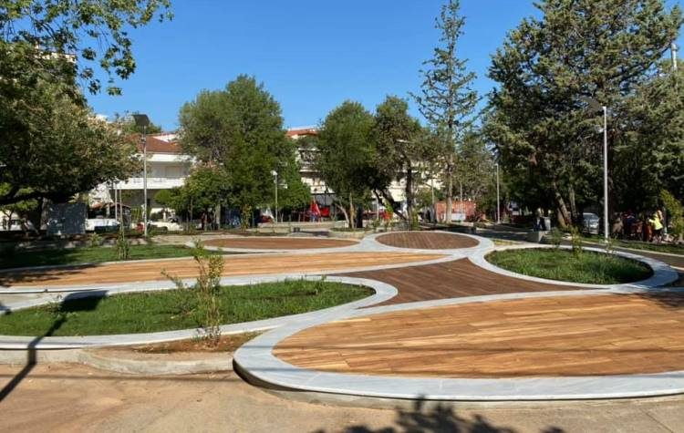 Σύγχρονη πλατεία και νέα παιδική χαρά για τον Άνω Χολαργό
