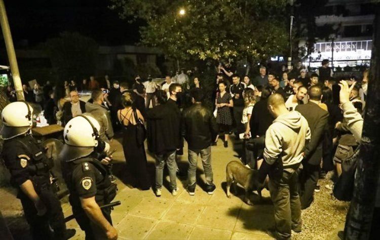 Στη Βουλή το θέμα του Άι Γιάννη με μηνύματα «μείωσης της εγκληματικότητας» (βίντεο)