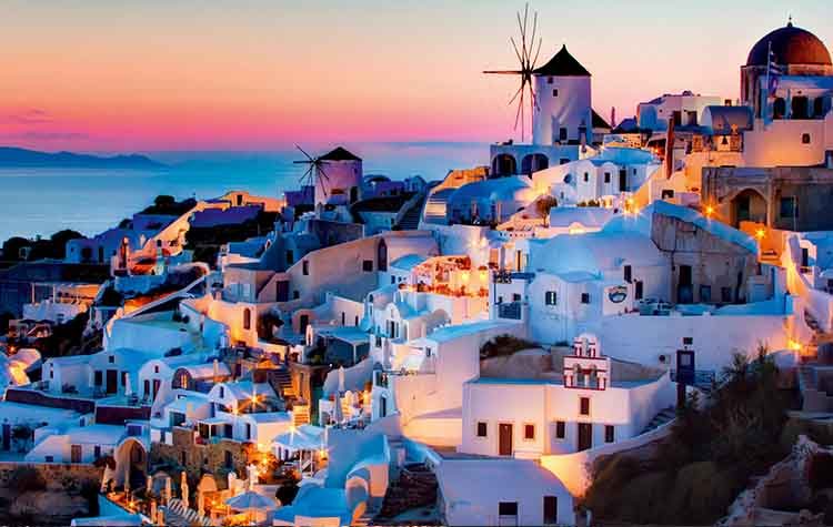 Τουρισμός: Πέρα από τη λογική του μικρού και του μετρίου