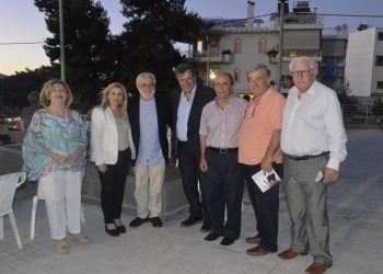 Ο Γιάννης Σμαραγδής στο θεατράκι της Λυκόβρυσης