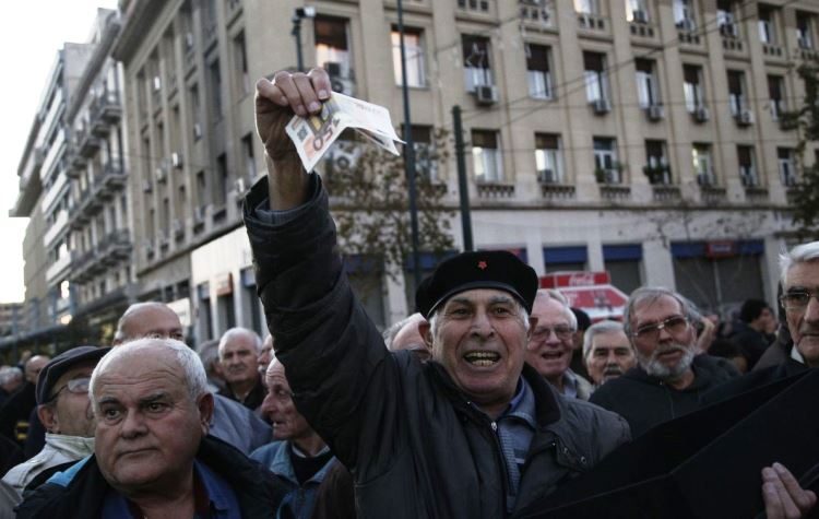 Συνταξιούχοι ΙΚΑ: «Δεν αποδεχόμαστε τις περικοπές»