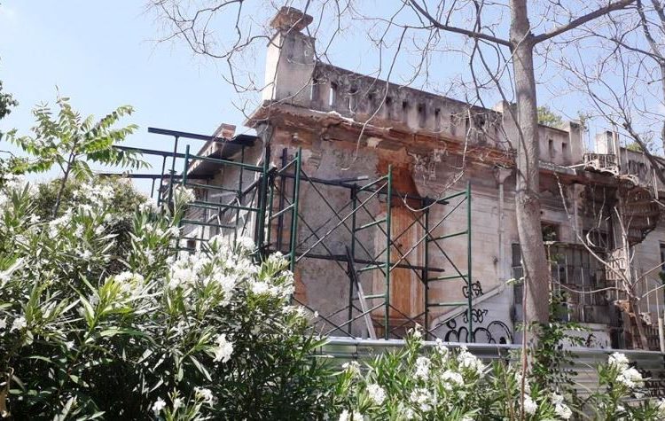 «Ανάσα» ζωής στη βίλα Κεφαλληνού με το έργο προσωρινής στήριξης