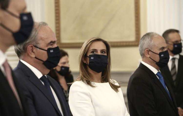 Κυβέρνηση: Ένας… σχεδόν ανασχηματισμός