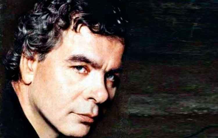 Γιάννης Πουλόπουλος: Κάποιο άγαλμα…