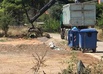 Χωρίς διακοπές η επιχείρηση «καθαρή πόλη» από τον Δήμο