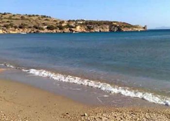 Περιφέρεια: 199 οι κατάλληλες για κολύμβηση παραλίες της Αττικής