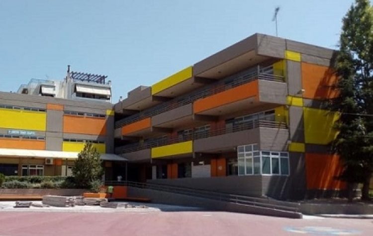 Χωρίς… διακοπές τα έργα του Δήμου στα σχολεία