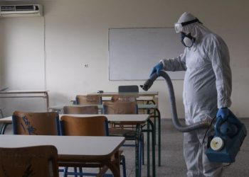 Σε καραντίνα ο διευθυντής του 8ου Δημοτικού Σχολείου