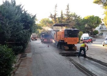 Ασφαλτοστρώσεις από τον Δήμο σε δρόμους του Ψυχικού