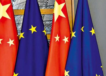 ΕΕ - Κίνα: Πρώτα δείγματα του «τυφώνα»