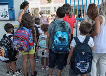 Θ. Αμπατζόγλου: «Γερές βάσεις για σωστά οργανωμένη κοινωνία, μέσα από την εκπαιδευτική διαδικασία»