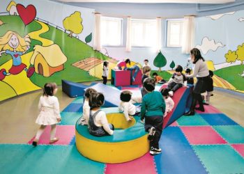 Οι συμβασιούχοι των ΠΑΙΣΔΑΠ παρέμειναν, η αντιπαράθεση συνεχίζει