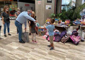 «Άριστα» στη συλλογή σχολικών ειδών από τον Δήμο
