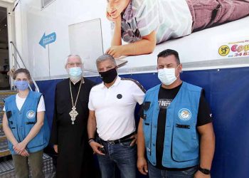 Στην εθελοντική αιμοδοσία της Περιφέρειας Αττικής στον Ι.Ν. Αγίας Φωτεινής Ιλισού ο Γ. Πατούλης