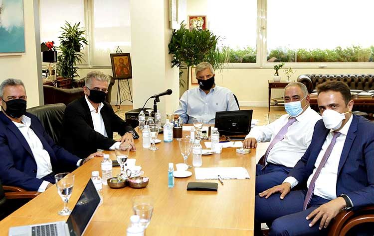 Συνάντηση Πατούλη με τον πρόεδρο του Επαγγελματικού Επιμελητηρίου Αθηνών Γ. Χατζηθεοδοσίου