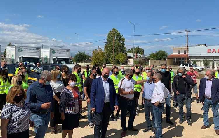 Στο πλευρό των πλημμυροπαθών της Καρδίτσας και της Θεσσαλίας η Περιφέρεια Αττικής