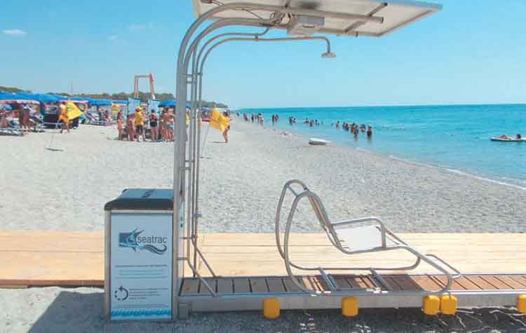 Πανελλαδική πρωτιά για την υποδομή για ΑμεΑ στην παραλία της Γλυφάδας