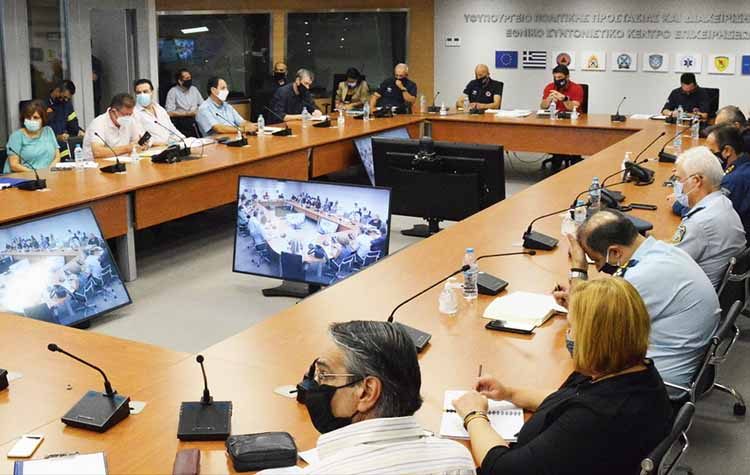 Σε κατάσταση Ειδικής Κινητοποίησης Πολιτικής Προστασίας οκτώ νομοί λόγω «Ιανού»