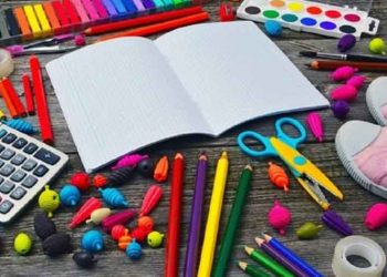Σχολικά είδη συγκεντρώνει η Ένωση Γονέων