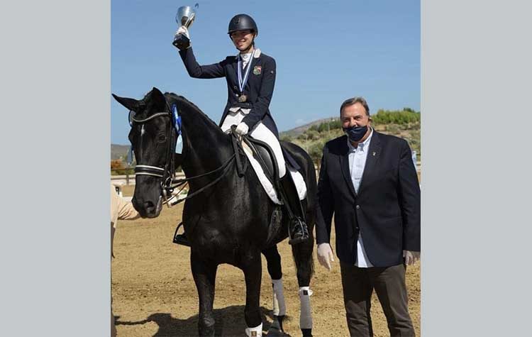 Η Μαρουσιώτισσα Δέσποινα Σιδηρά πρωταθλήτρια στην ιππική δεξιοτεχνία