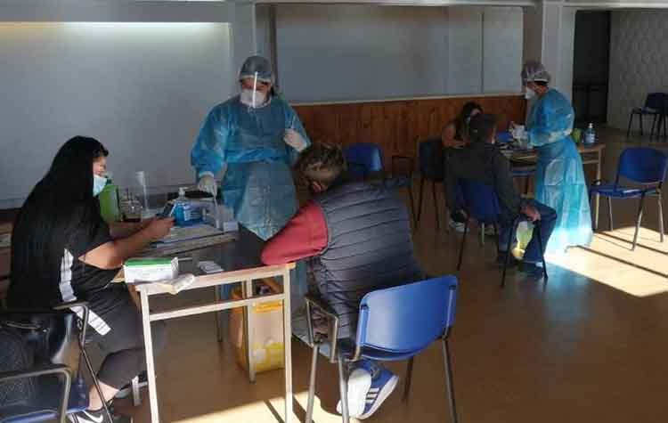 Τα δύο νέα επίπεδα συναγερμού - Πώς θα εφαρμοστούν τα νέα περιοριστικά μέτρα