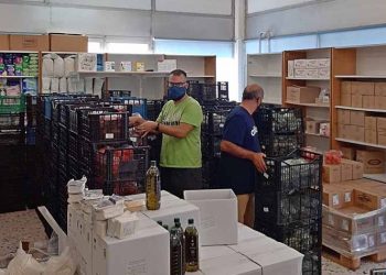 Συνεχίστηκε η επισιτιστική διανομή με επικεφαλής το Μαρούσι