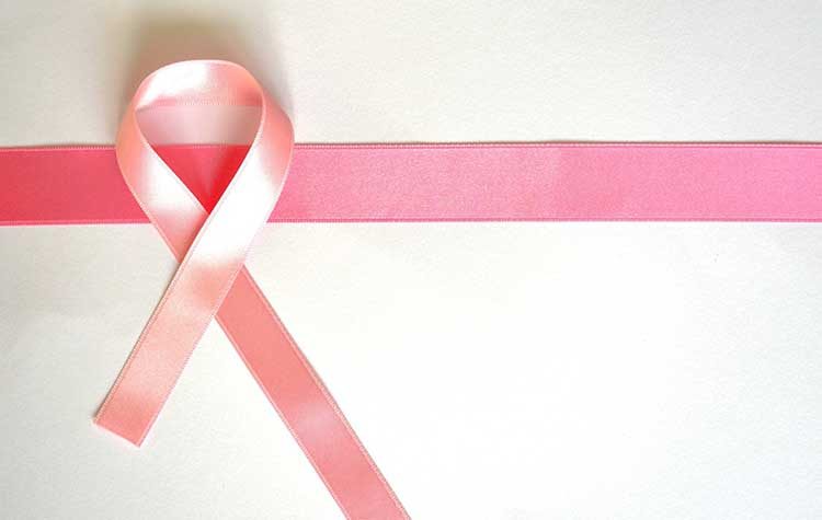 Η «μάχη» με τον καρκίνο του μαστού ξεκινά από την ενημέρωση