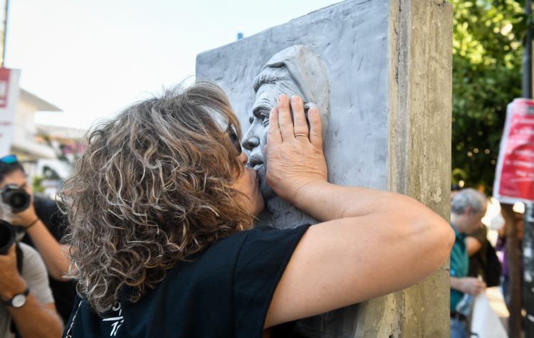 Λαϊκή Συσπείρωση: «Χρειάζεται αποφασιστική απάντηση σε φασισμό και ναζισμό»