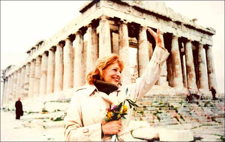 Είναι η Μελίνα!