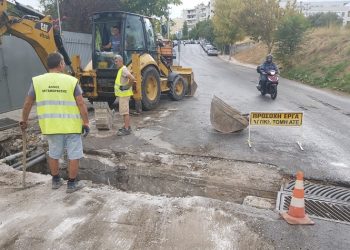 Ανακατασκευή φρεατίων και σχαρών ομβρίων στις οδούς Λυκοβρύσεως και Ερμού
